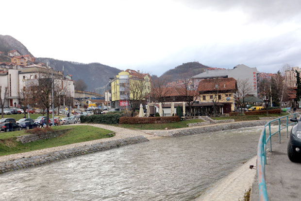 На Ђетини реплика Касапчића моста